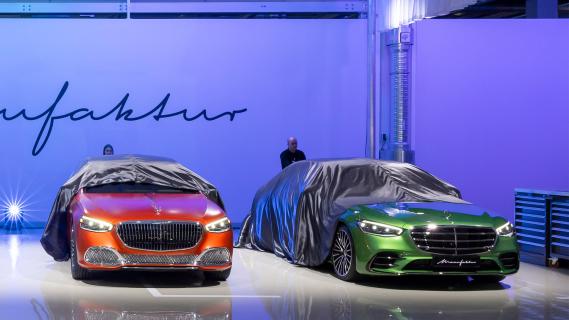 Mercedes Manufaktur S-klasse rood en groen voorzijde