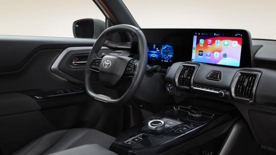 Toyota Urban Cruiser wit (2025) interieur dashboard