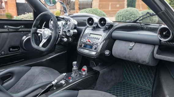 Pagani Zonda 760 LM Roadster interieur dashboard