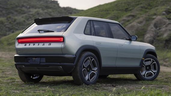 Rivian R3 Concept (2024) zijkant achter links schuin