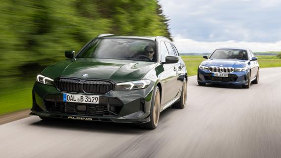 Alpina B3 GT Touring groen & B3 GT sedan blauw zijkant voor rijdend