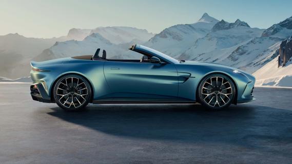 Aston Martin Vantage Roadster (2025) groen zijkant dak omlaag