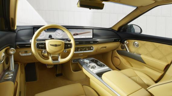 Genesis GV60 facelift (2025) interieur beige zijkant schuin dashboard