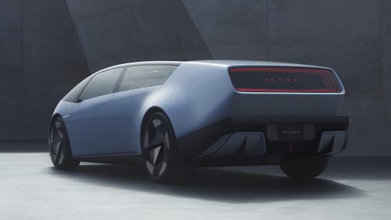 Honda 0 Saloon Concept (2025) wit zijkant links achter schuin