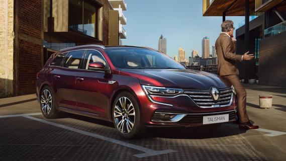 Renault Talisman Grandtour Initiale Paris rood zijkant rechtsvoor schuin facelift