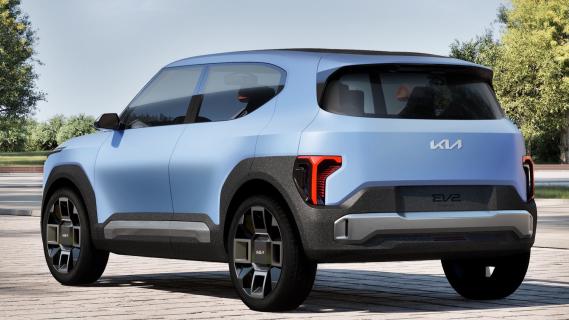 Kia EV2 Concept lichtblauw (2025) zijkant links schuin