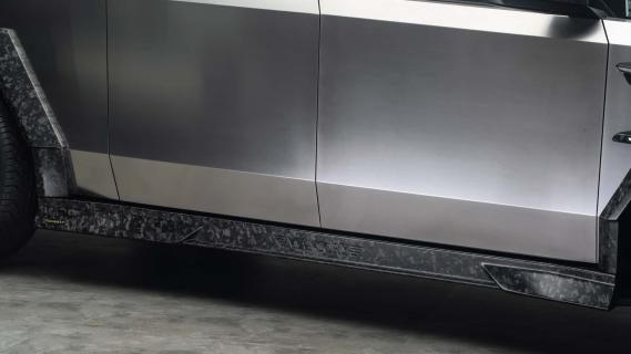 Mansory Cybertruck Elongation zijkant detail sideskirts