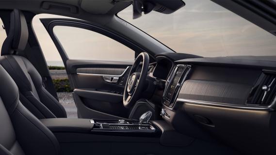 Volvo V90 Ultra Exclusive zwart (2025) interieur zijkant