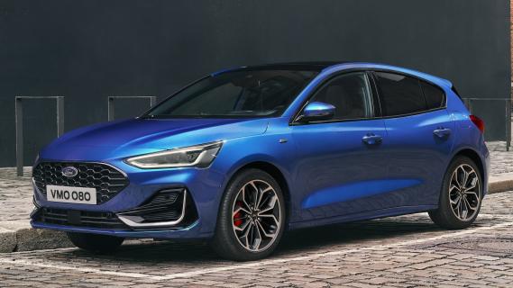 Ford Focus ST-Line blauw (2025) zijkant links schuin blauw