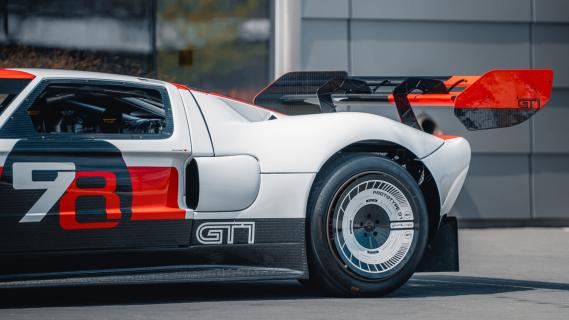 Lynx GT1 (2025) zijkant links achter detail spoiler