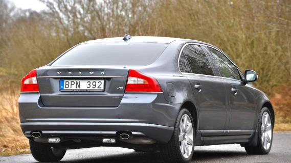 Nilsson Volvo S80 300 LWB grijs (2009) zijkant rechts achter schuin