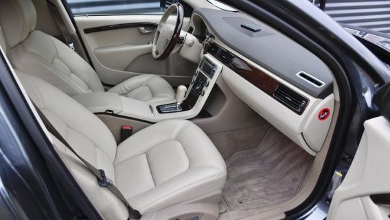 Nilsson Volvo S80 300 LWB grijs (2009) interieur dashboard rechts