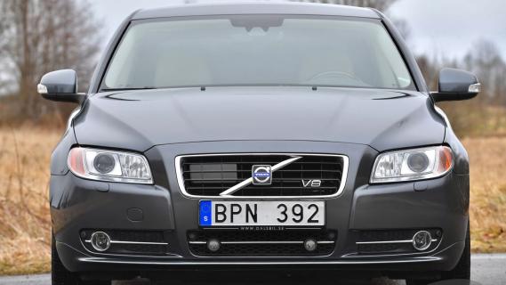 Nilsson Volvo S80 300 LWB grijs (2009) V8 voorzijde