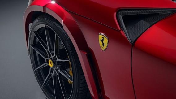 Novitec Ferrari Purosangue Esteso rood (2025) wielkast detail