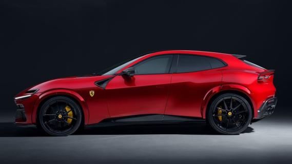 Novitec Ferrari Purosangue Esteso rood (2025) zijkant links