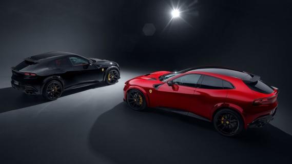 Novitec Ferrari Purosangue Esteso rood (2025) zwart en rood bij elkaar achterkant