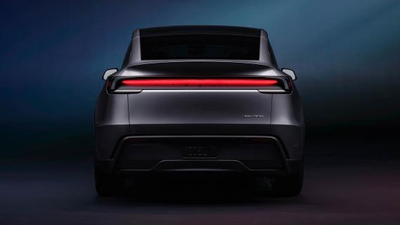 Tesla Model Y Launch Series 2025 review: achterkant achterlicht lichtstrip