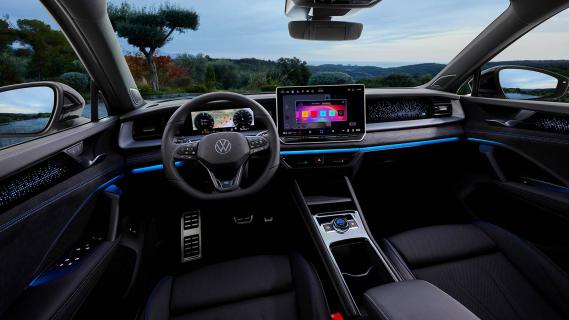 Volkswagen Tayron 1.5 eHybrid 200 kW R-Line 2025 review: interieur dashboard