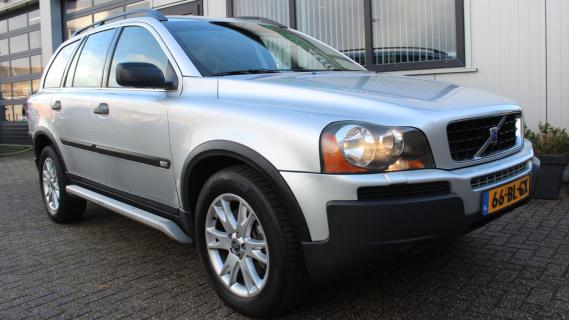 Volvo XC90 bedrijfswagen (2004) zijkant rechts schuin voor