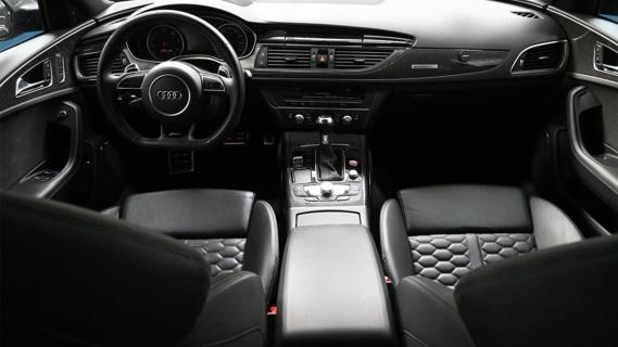 Audi RS 6 Avant Performance (4G, C7) zwart (2018) dashboard