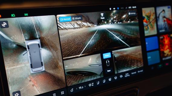 Li Auto Mega scherm parkeren