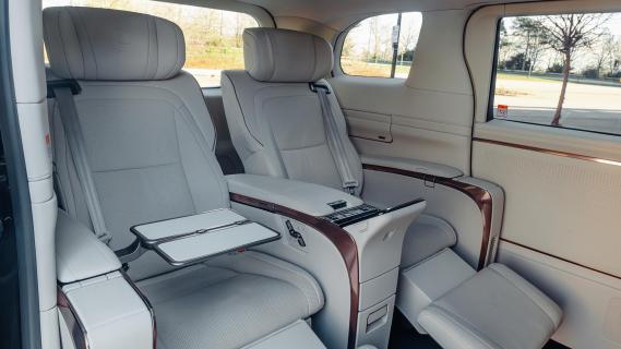 Li Auto Mega mega stoelen achter