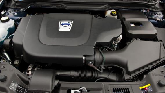Volvo C70 D3 blauw (2010) motor