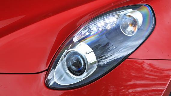Alfa Romeo 4C Spider (2016) koplamp