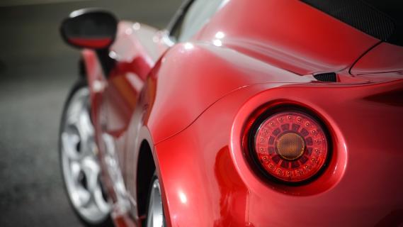 Alfa Romeo 4C rood (2013) achterlicht