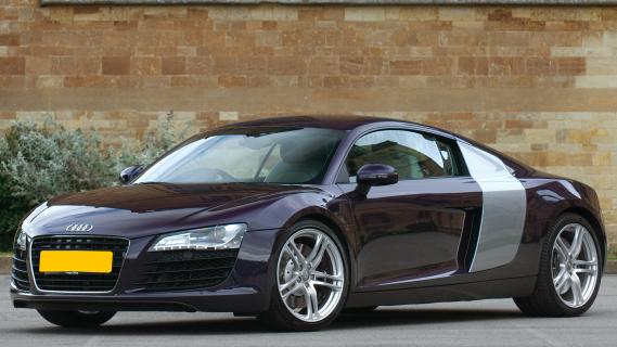 Audi R8 4.2 quattro (Type 42) paars (2007) zijkant links schuin voor