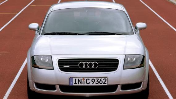 Audi TT 1.8T quattro (8N) grijs (1998) voorkant
