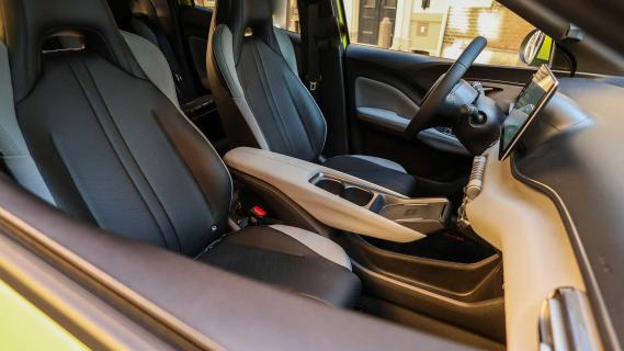 BYD Dolphin Surf interieur en dashboard