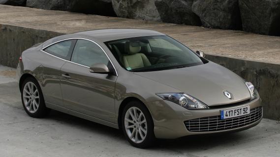 Renault Laguna (X51) Coupe beige (2008) zijkant rechts schuin voor hoog