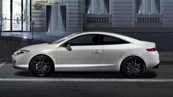Renault Laguna (X51) Coupe wit (2014) zijkant rechts