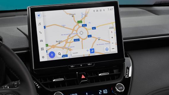 Toyota Corolla Cross GR grijs (2025) interieur dashboard scherm