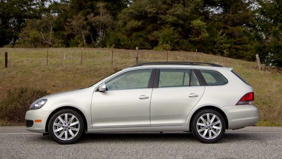 Volkswagen Jetta SportWagen TDI zijkant