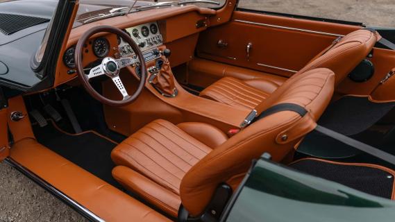 ECD Jaguar E-Type GTO Bridgewater Roadster groen (2025) interieur
