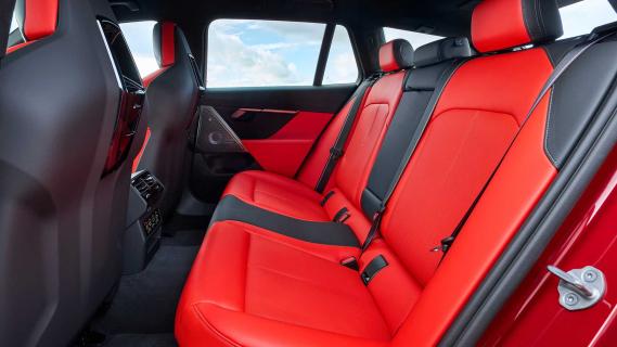BMW M5 Touring achterbank