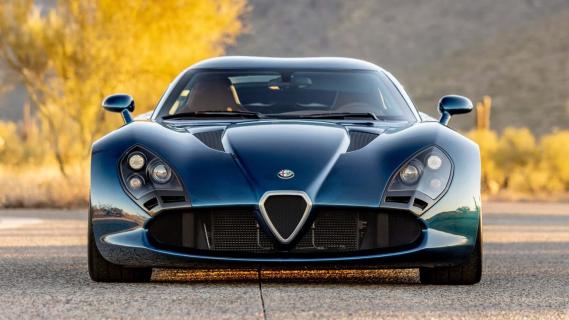 Alfa Romeo TZ3 Stradale groen (2010) voorkant