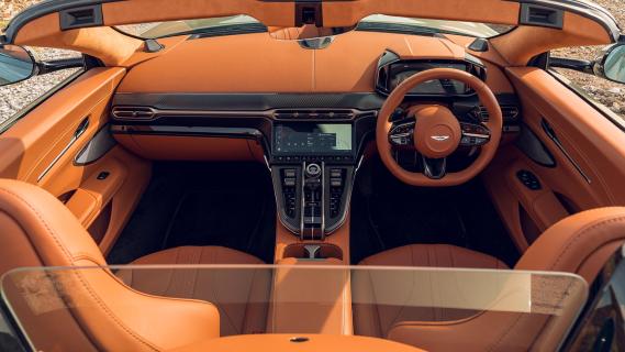 Aston Martin Vantage Roadster interieur bruin dashboard