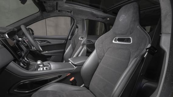 Jaguar F-Pace SVR 575 Ultimate (2025) interieur dashboard