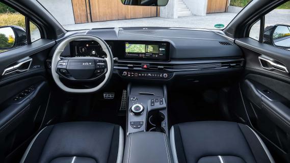 Kia Sportage GT Line grijs (2025) interieur dashboard