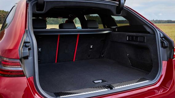 BMW M5 Touring kofferbak bagageruimte