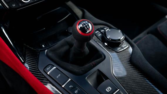 Toyota GR Supra A90 Final Edition 2025 review: interieur detail pook handbak