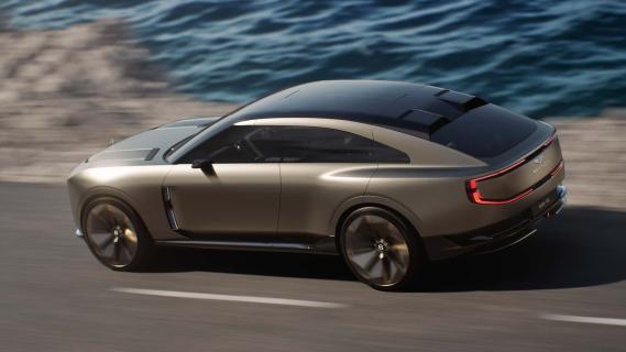 Bentley EXP 15 concept (2025) beige zijkant links schuin achter rijdend