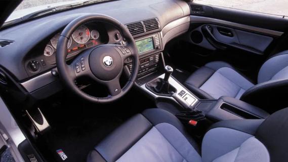 BMW M5 (E39) grijs (1998) interieur dashboard