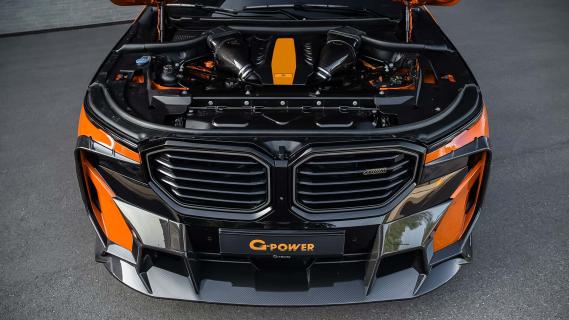 G-Power BMW XM (G09) oranje (2025) voorzijde motorkap open