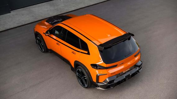 G-Power BMW XM (G09) oranje (2025) zijkant links schuin achter hoog