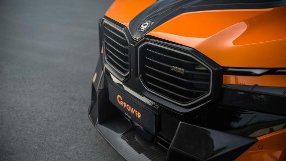 G-Power BMW XM (G09) oranje (2025) voorkant hoog detail