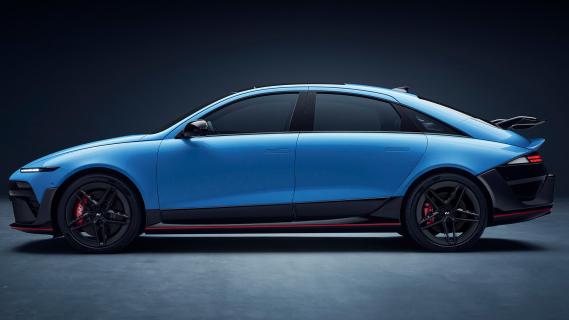 Hyundai Ioniq 6 N blauw (2025) zijkant links
